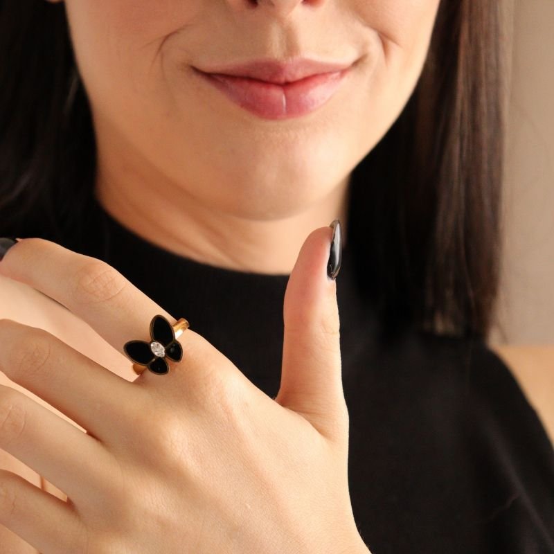 Anel Borboleta Preta em Aço Inox (Tamanho 18)