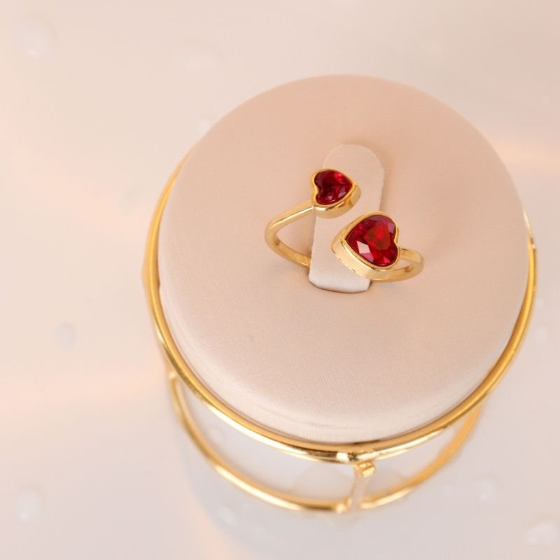 Anel Coração Pedrinha Vermelha em Aço Inox (Tamanho 17)