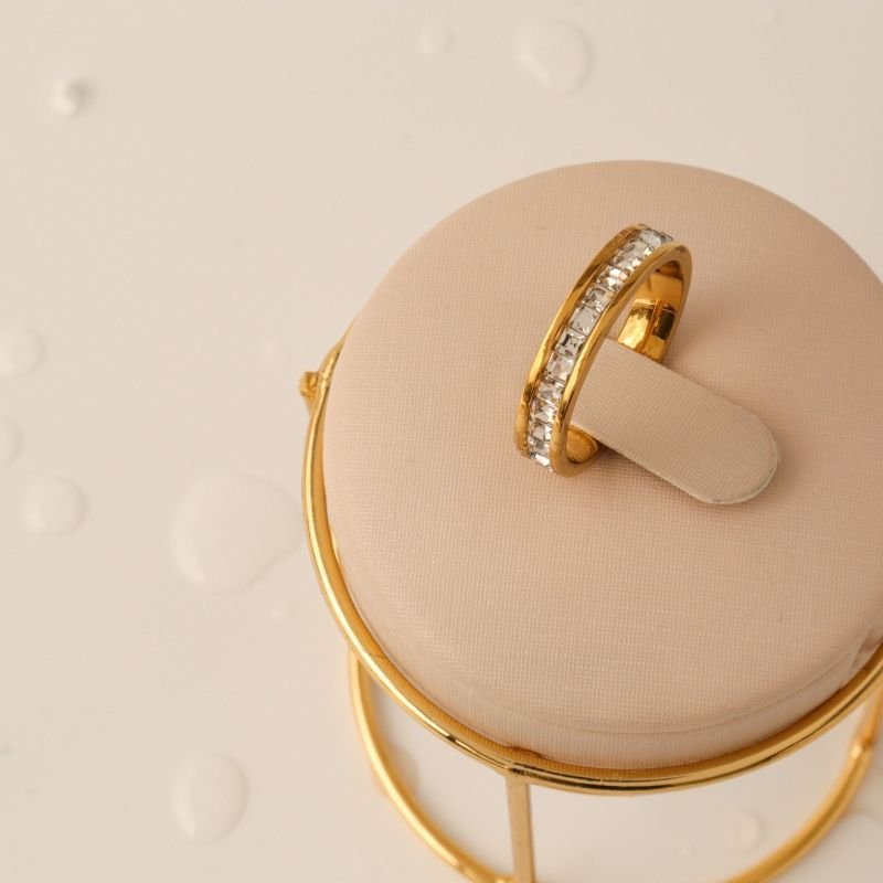 Anel Cravejado em Aço Inox (Tamanho 20)