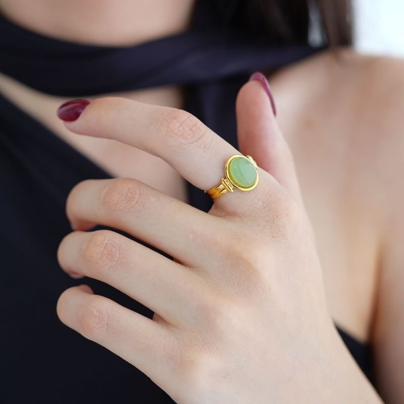 Anel Delicate Light Green Levemente Regulável em Aço Inox
