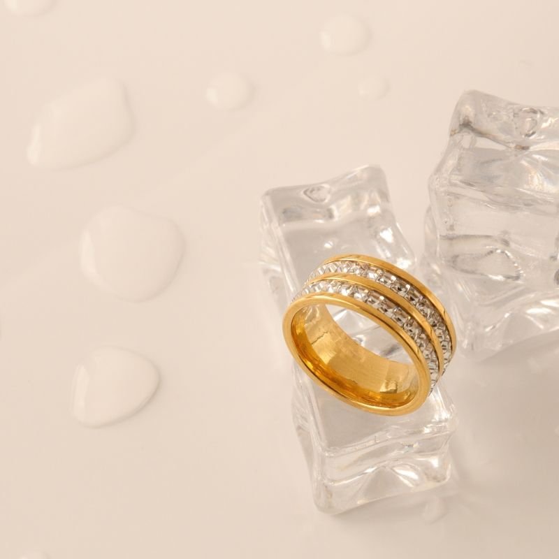 Anel Duas Linhas Cravejado em Aço Inox (Tamanho 19)