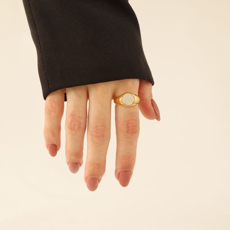 Anel Pedrinha Branca em Aço Inox (Tamanho 19)