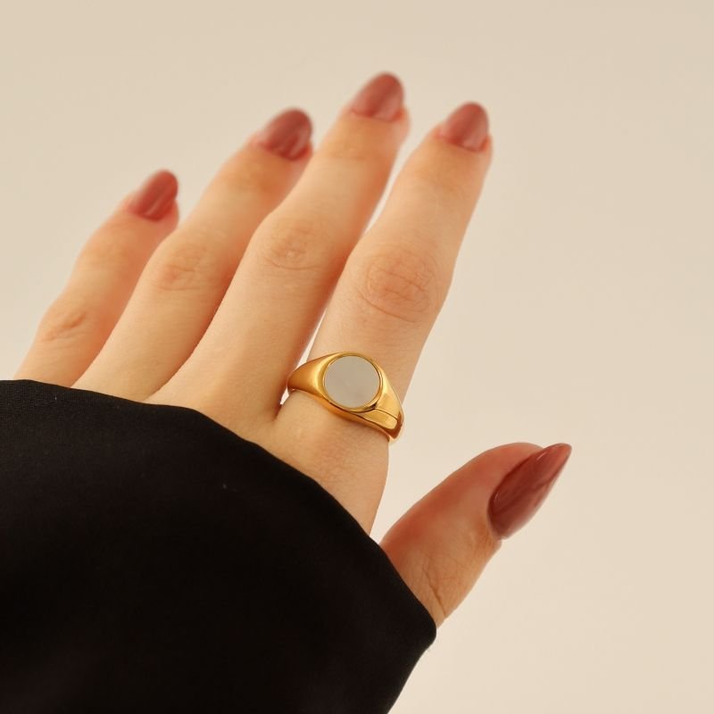 Anel Pedrinha Branca em Aço Inox (Tamanho 19)