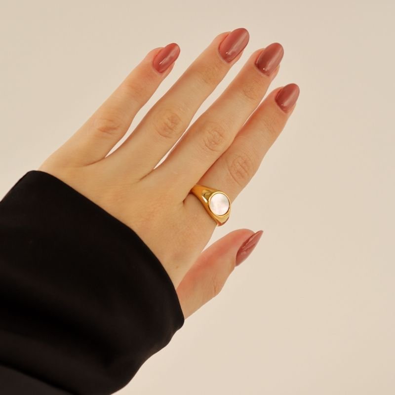 Anel Pedrinha Branca em Aço Inox (Tamanho 19)