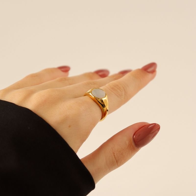 Anel Pedrinha Branca em Aço Inox (Tamanho 19)