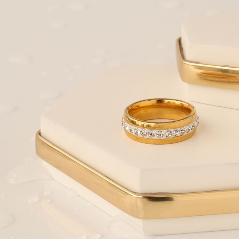 Anel Grosso uma Camada Cravejado em Aço Inox (Tamanho 17)