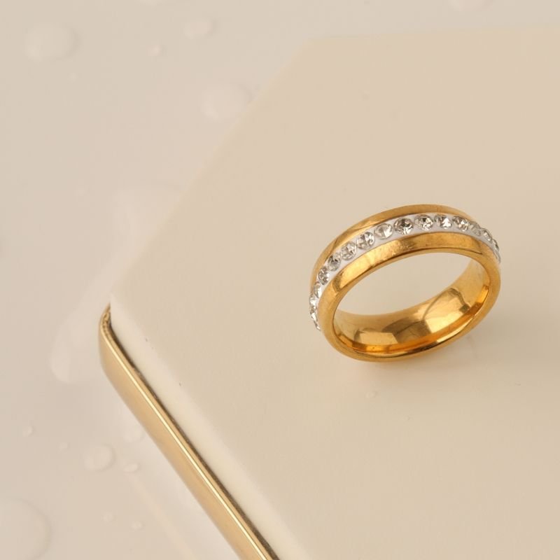 Anel Grosso uma Camada Cravejado em Aço Inox (Tamanho 20)