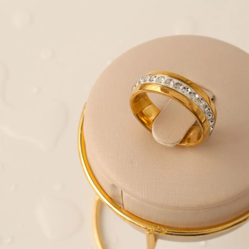 Anel Grosso uma Camada Cravejado em Aço Inox (Tamanho 21)