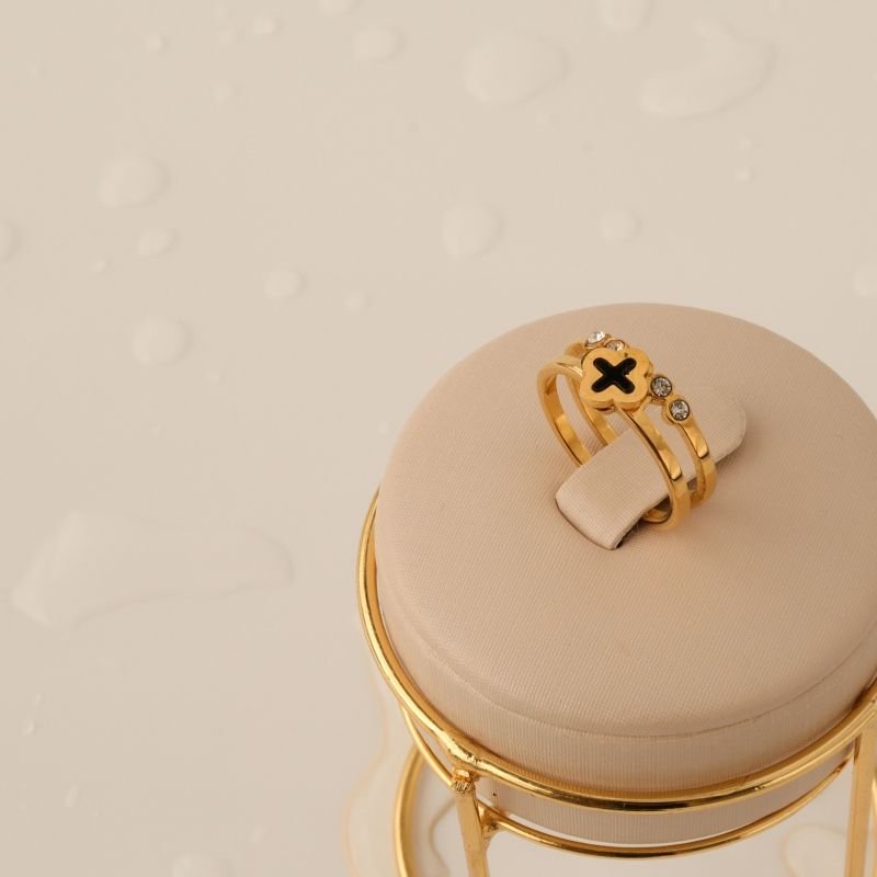 Anel Inspiração Van Cleef em Aço Inox (Tamanho 17) Preto