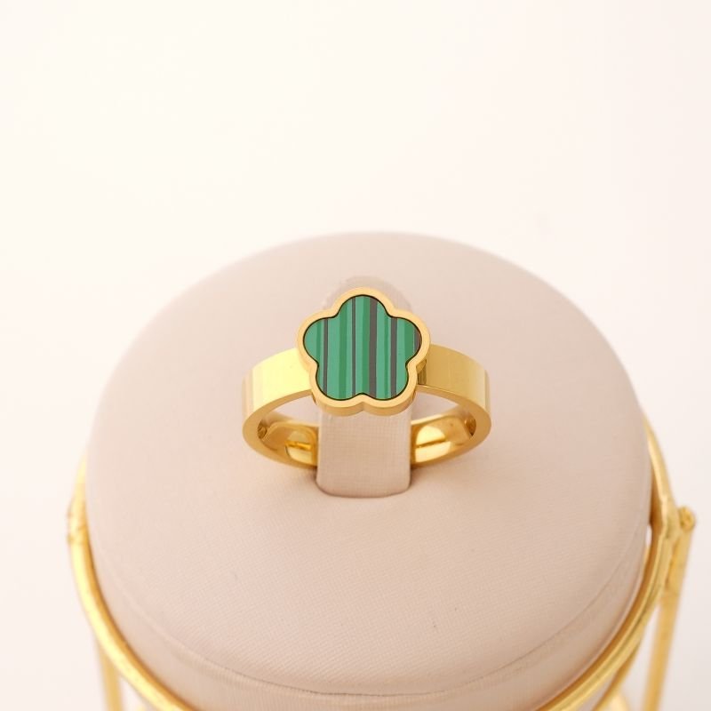Anel Inspiração Van Cleef Moderno Verde em Aço Inox (Tamanho 17)