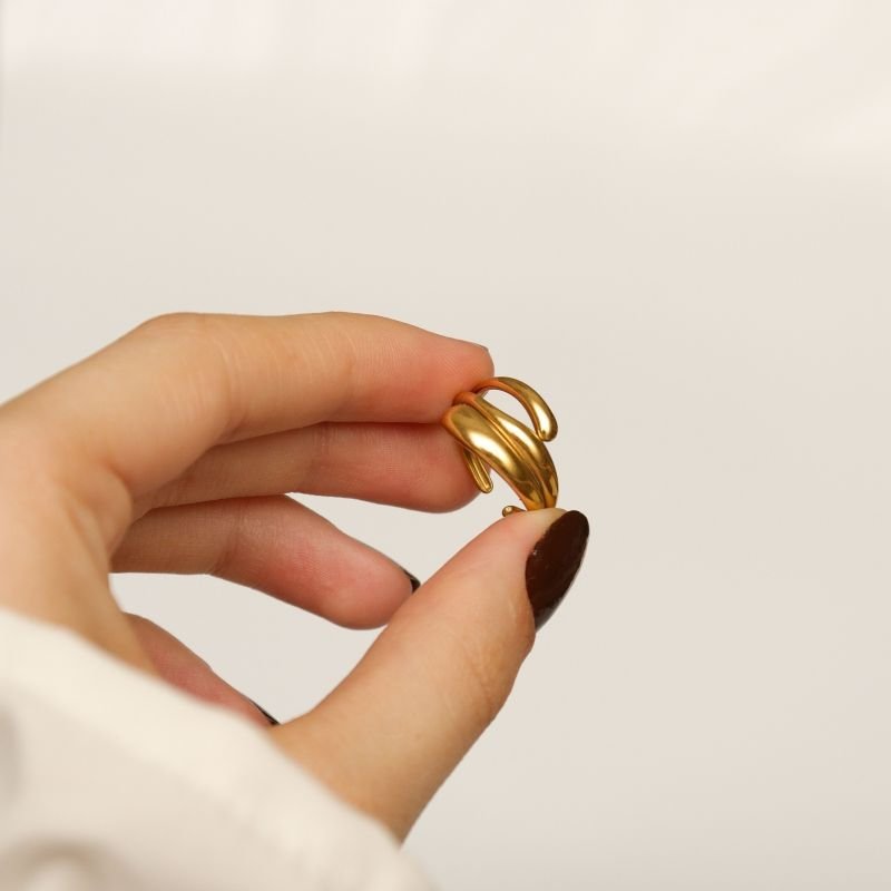 Anel Minimalista em Aço Inox Levemente Regulável