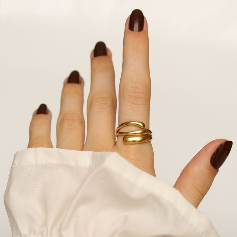 Anel Minimalista em Aço Inox Levemente Regulável