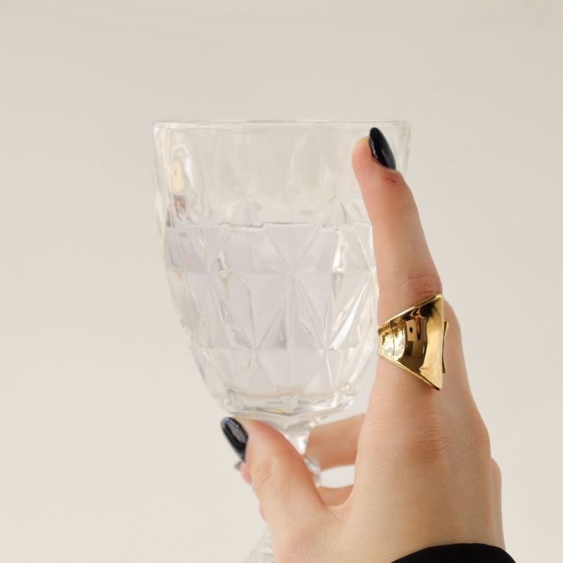 Anel Minimalista Grosso Moderno em Aço Inox (Tamanho 20)