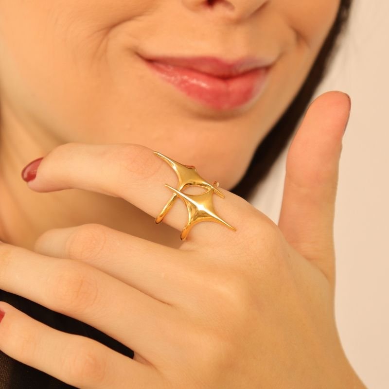 Anel Minimalista Levemente Regulável em Aço Inox