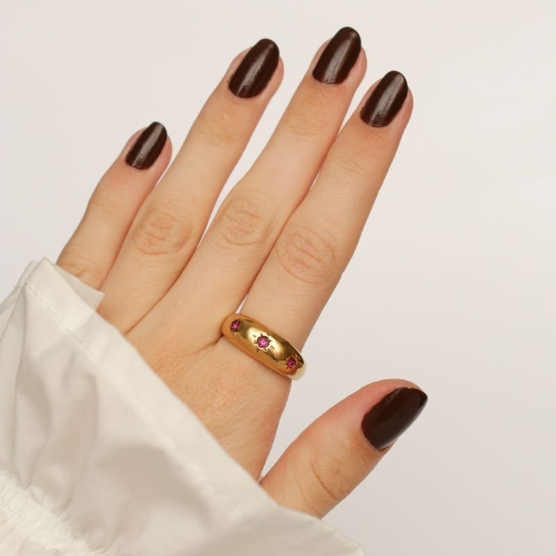 Anel Moderno com Pedrinhas em Aço Inox (Tamanho 18)