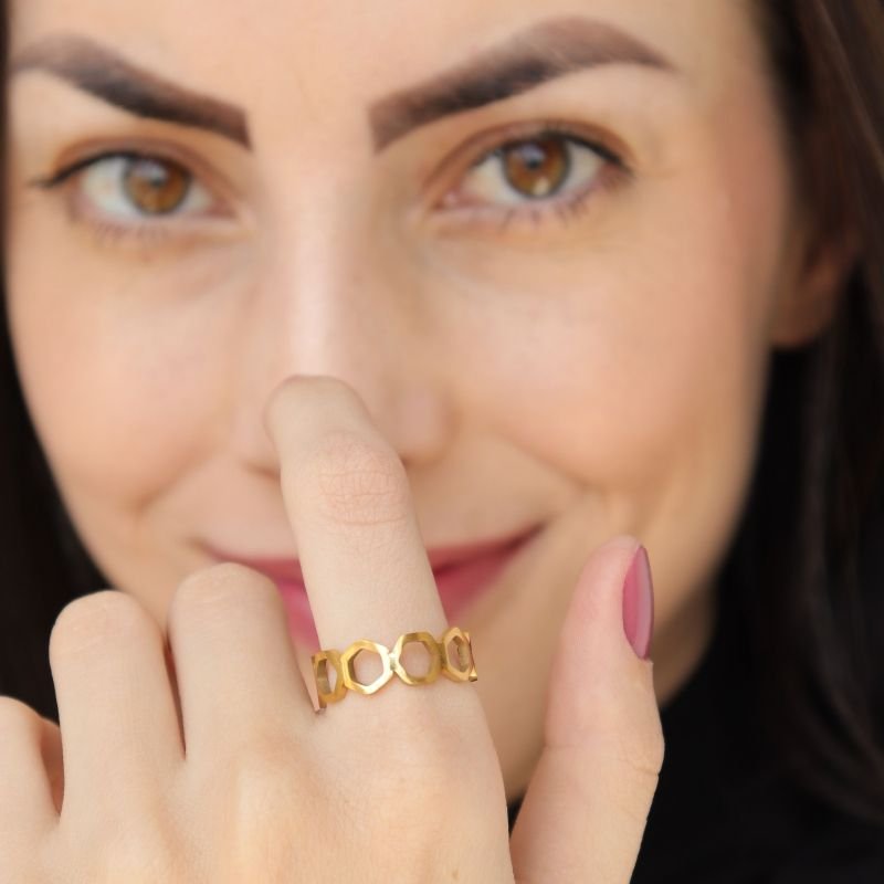 Anel Moderno Levemente Regulável em Aço Inox