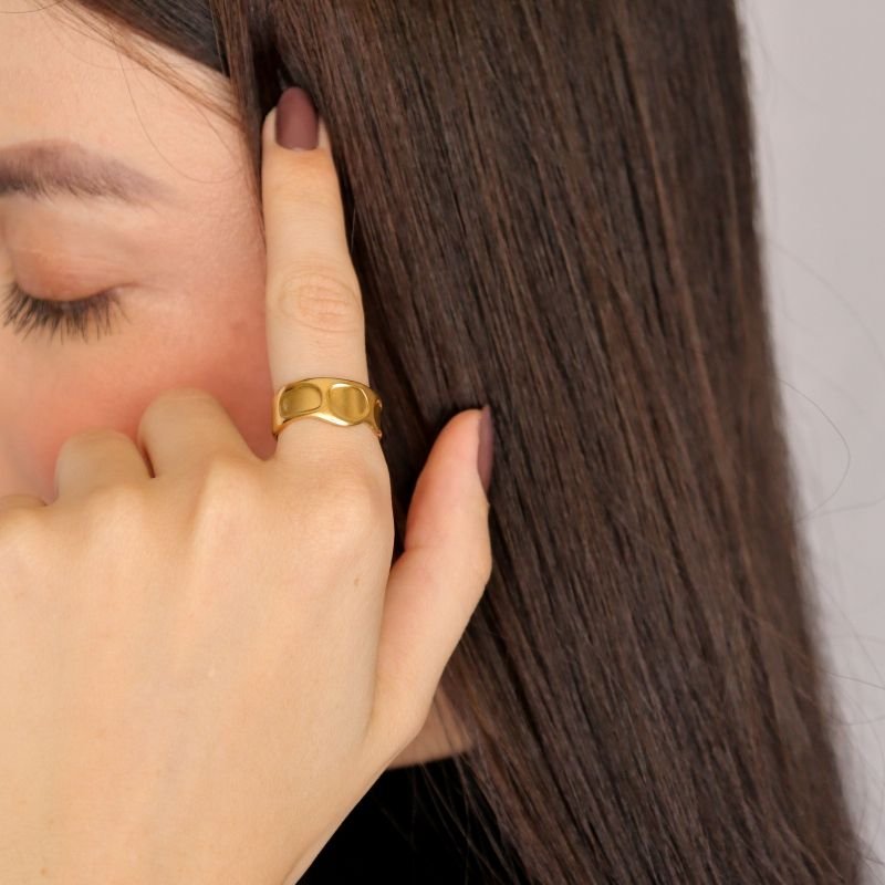 Anel Orgânico Minimalista em Aço Inox (Tamanho 17)