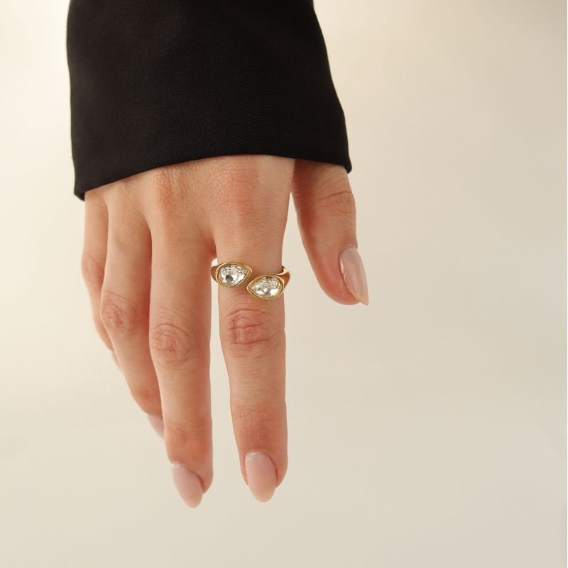 Anel Pedras em Gota Levemente Ajustável em Aço Inox (Linha Premium)