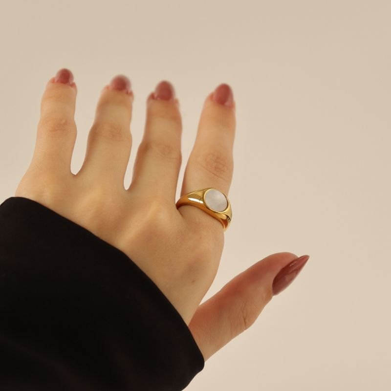 Anel Pedrinha Branca em Aço Inox (Tamanho 17)