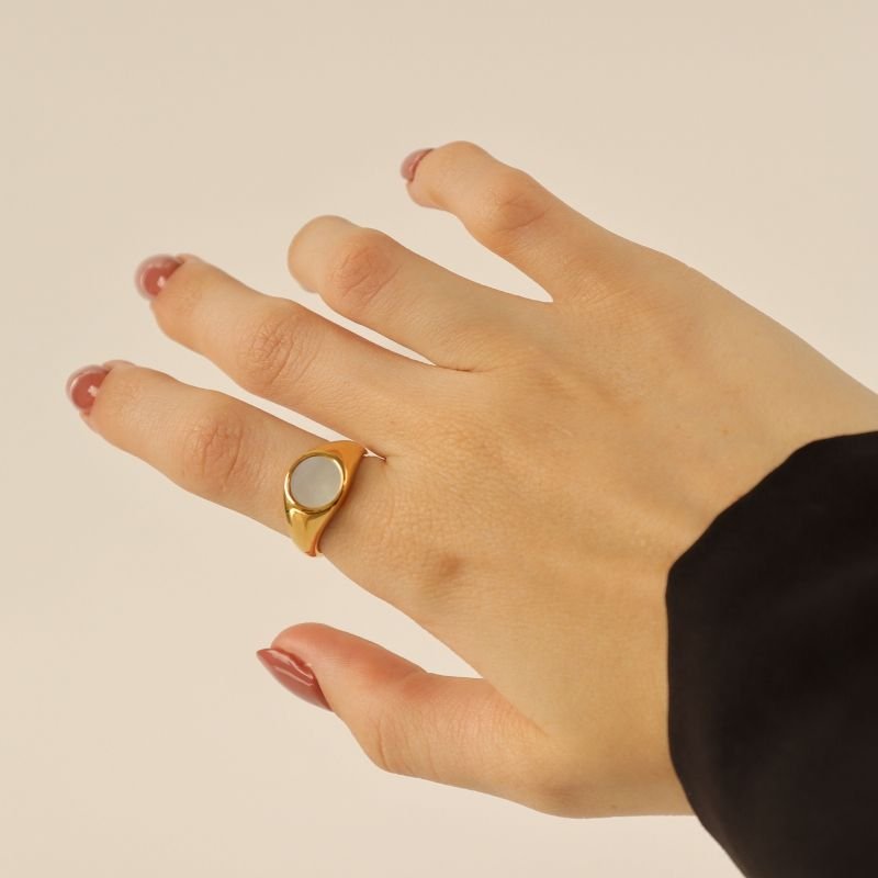 Anel Pedrinha Branca em Aço Inox (Tamanho 17)