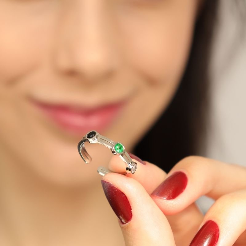 Anel Pedrinhas Levemente Regulável em Aço Inox