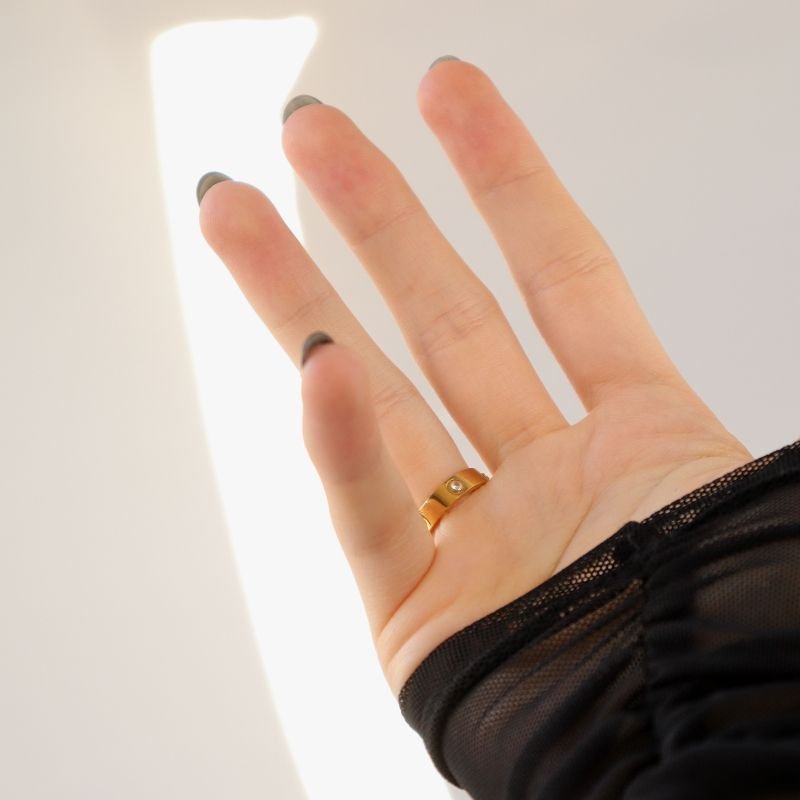 Anel Ponto de Luz Delicado em Aço Inox (Tamanho 17)