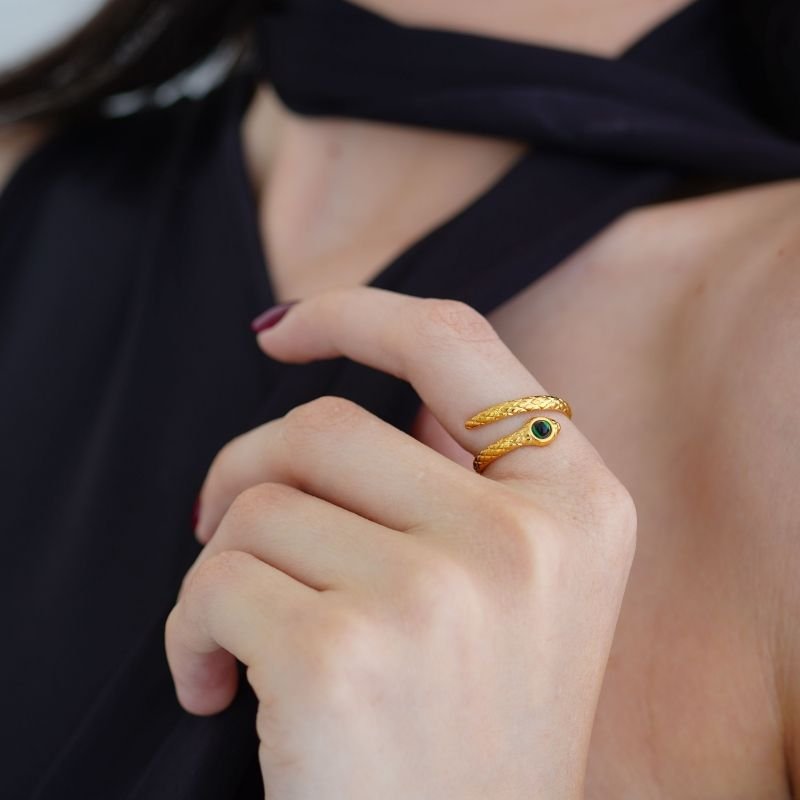 Anel Snake Green Levemente Regulável em Aço Inox