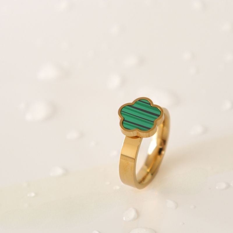 Anel Inspiração Van Cleef Moderno Verde em Aço Inox (Tamanho 17)