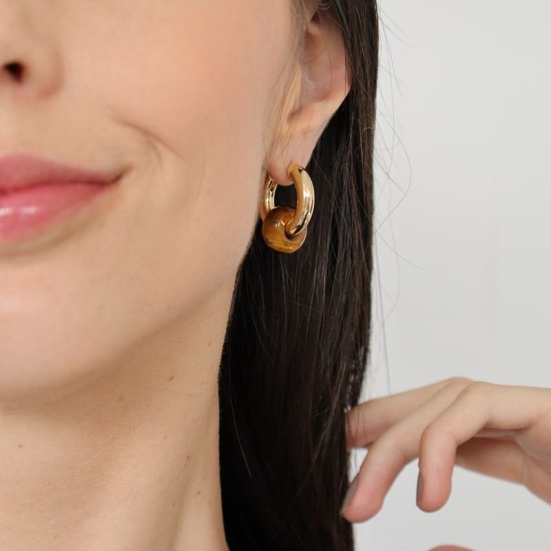 Argola com Detalhe Marrom em Aço Inox (Linha Premium)