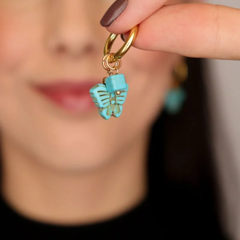 Argola com Dois Pingentes Turquesa em Aço Inox (Linha Premium)