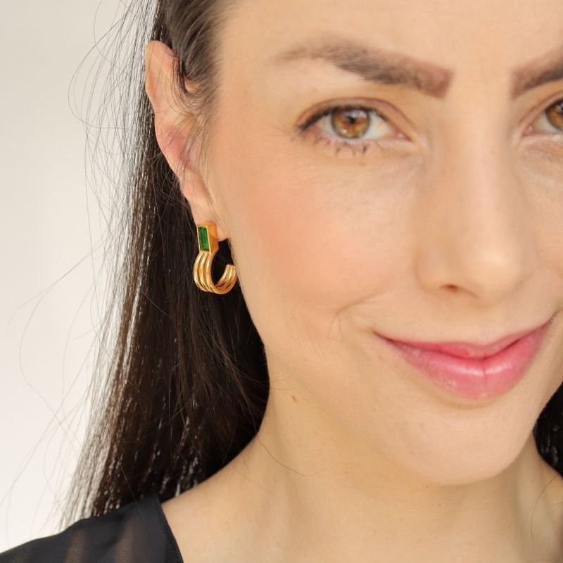 Argola com Pedrinha em Aço Inox (Linha Premium)