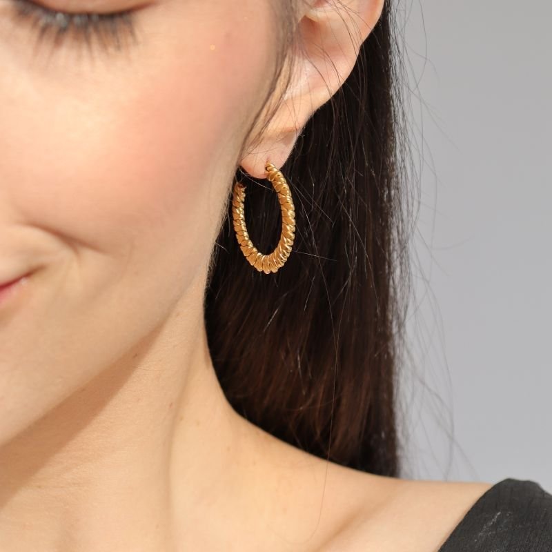 Argola com Textura em Aço Inox