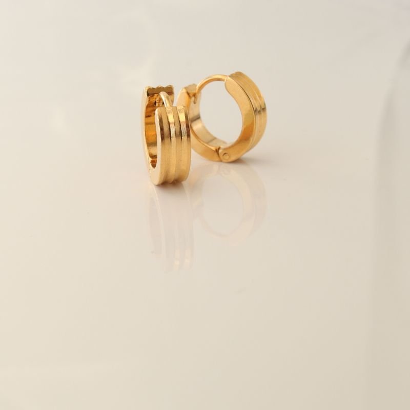 Argolinha Minimalista Pequena em Aço Inox