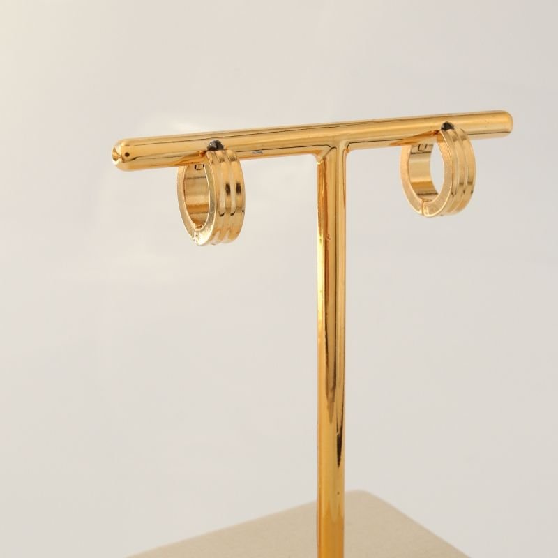 Argolinha Minimalista Pequena em Aço Inox