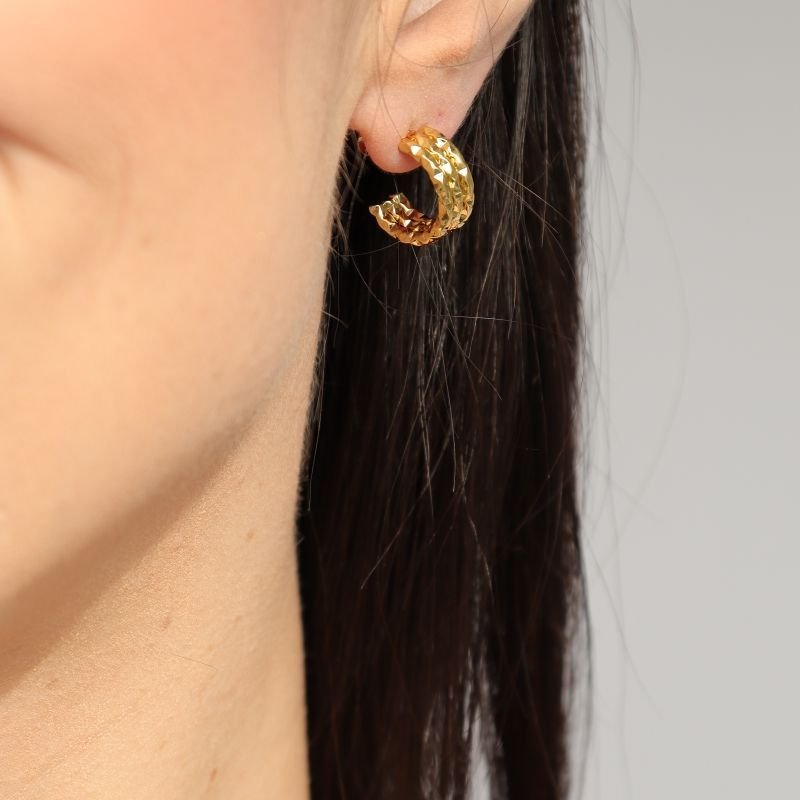 Argolinha Pequena Moderna em Aço Inox