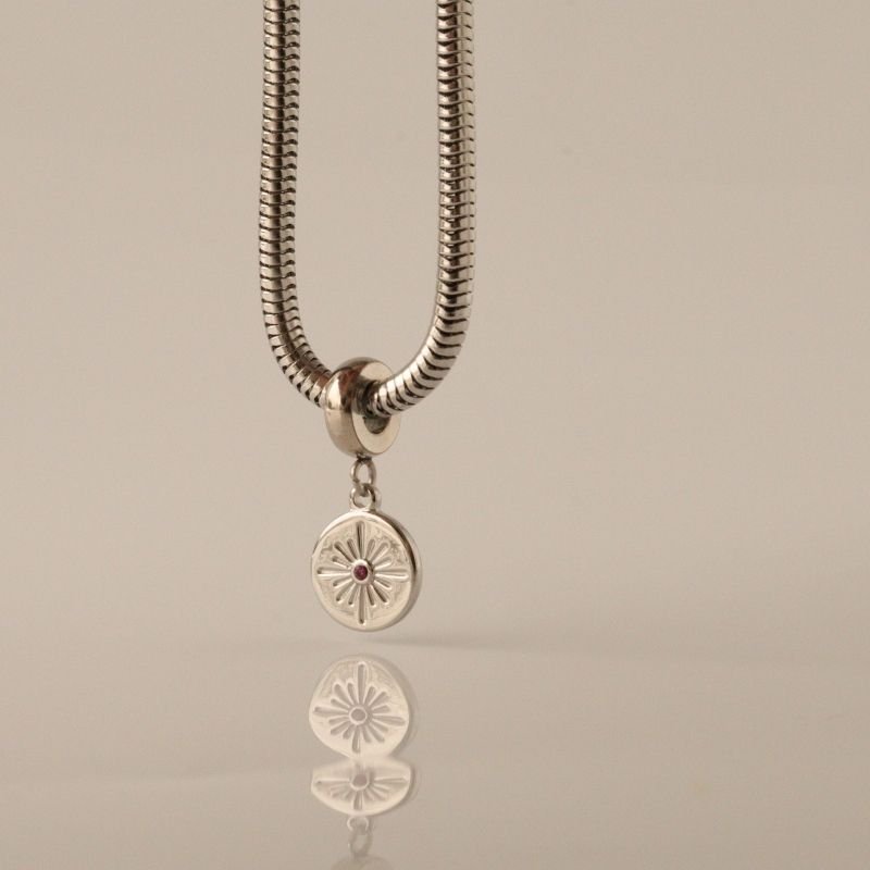 Berloque em Aço Inox Estrela Minimalista