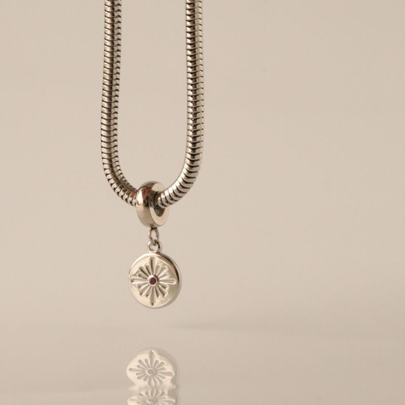 Berloque em Aço Inox Estrela Minimalista