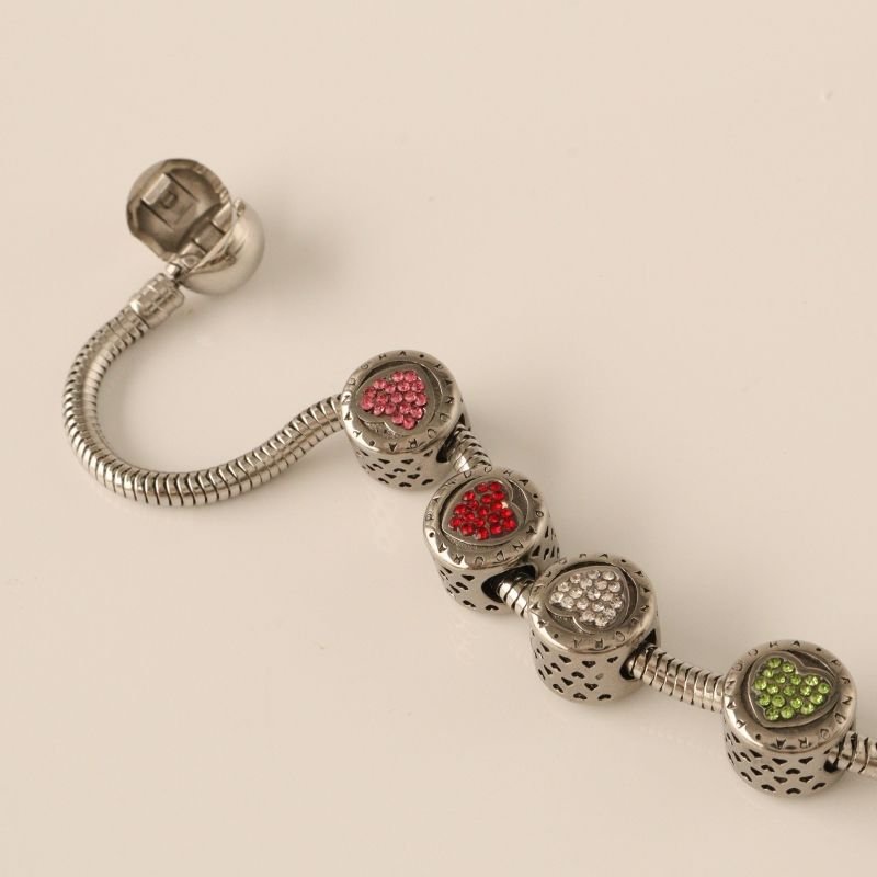 Berloque em Aço Inox Separador Coração Cravejado