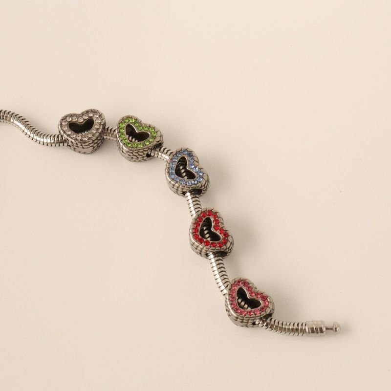 Berloque em Aço Inox Separador Cravejado Coração