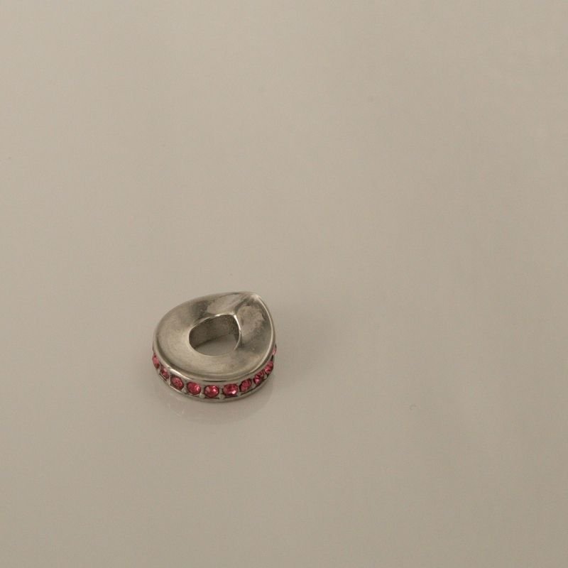 Berloque em Aço Inox Separador Delicado Geométrico Cravejado