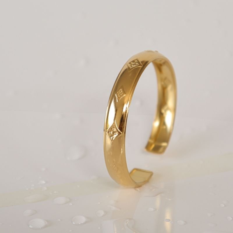 Bracelete com Detalhes em Aço Inox (Linha Premium)