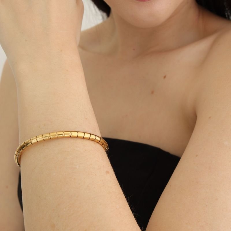 Bracelete com Detalhes Minimalista em Aço Inox (Linha Premium)