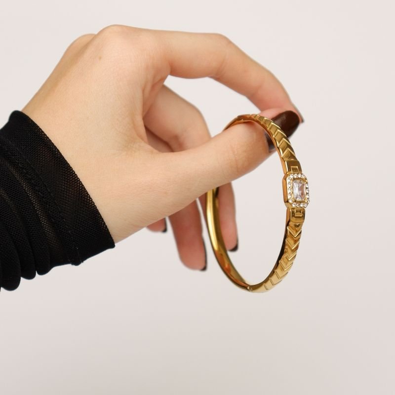 Bracelete com Pedra em Aço Inox