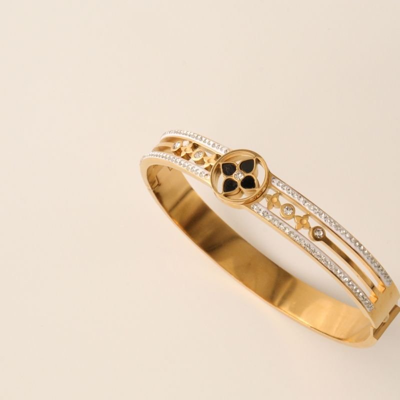 Bracelete Flor com Detalhes em Aço Inox (Linha Premium)