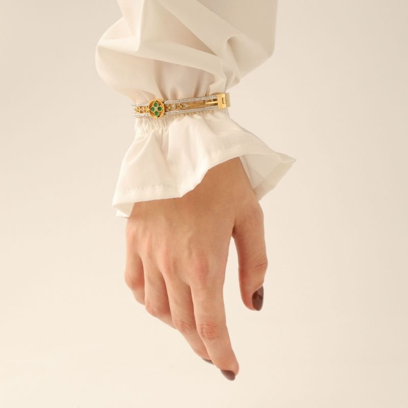 Bracelete Flor com Detalhes em Aço Inox (Linha Premium)