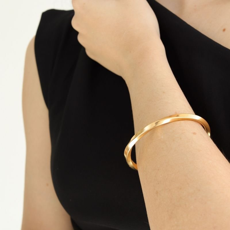 Bracelete Linear Open em Aço Inox