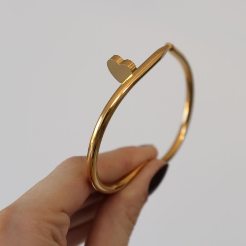 Bracelete Prego em Forma de Coração em Aço Inox