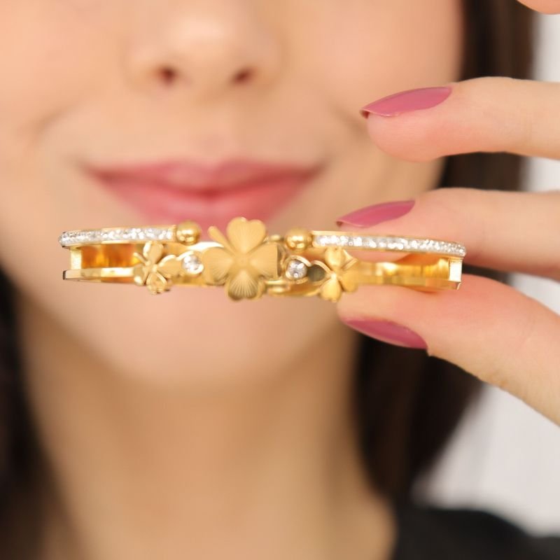 Bracelete Trevo Cravejado em Aço Inox (Linha Premium)