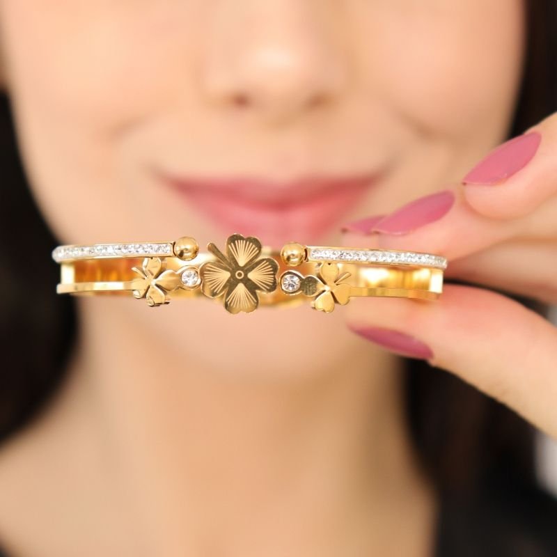 Bracelete Trevo Cravejado em Aço Inox (Linha Premium)