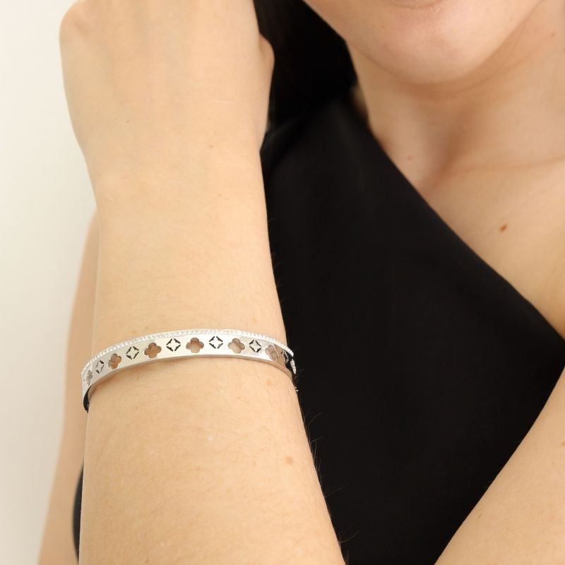 Bracelete Trevo Delicado em Aço Inox (Linha Premium)